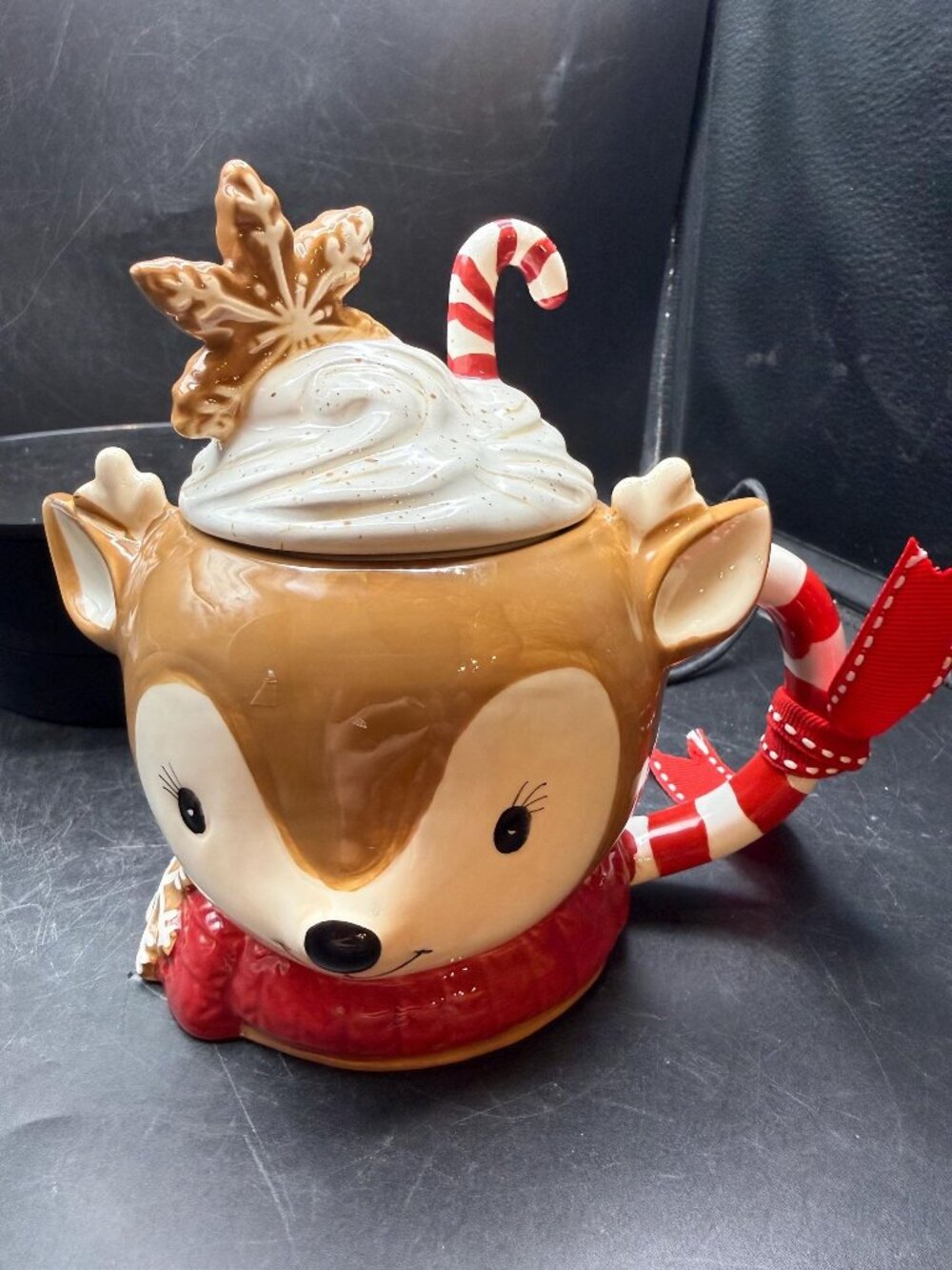 Reindeer Oversized Mug Whipcream Lid